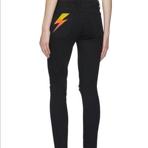 MOTHER The Looker Ankle Fray Size 26